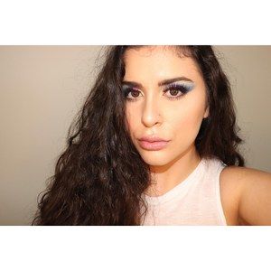 Meet your Posher, Eveline